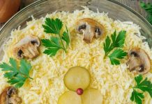 Tsarskiy saláta csirkével és gombával - finom és eredeti recept