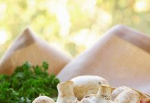 Hoe de versheid van champignons te bepalen bij het kopen